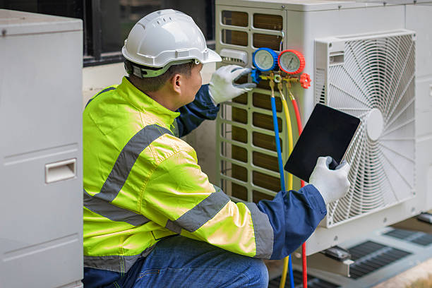Professional Hvac technician working in Carbon, TX